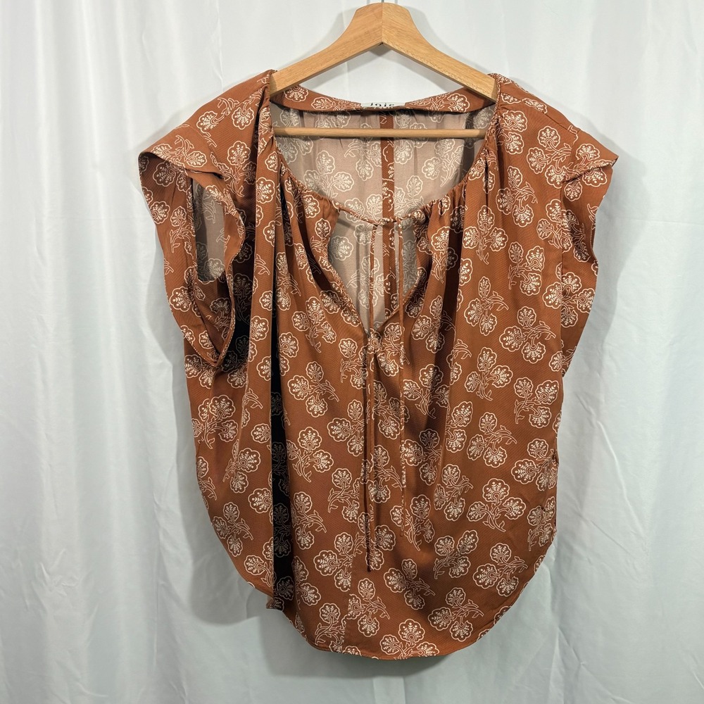 Joie Short Sleeve Blouse V Neck Tan & White Floral Career Relaxed Fit-Size L